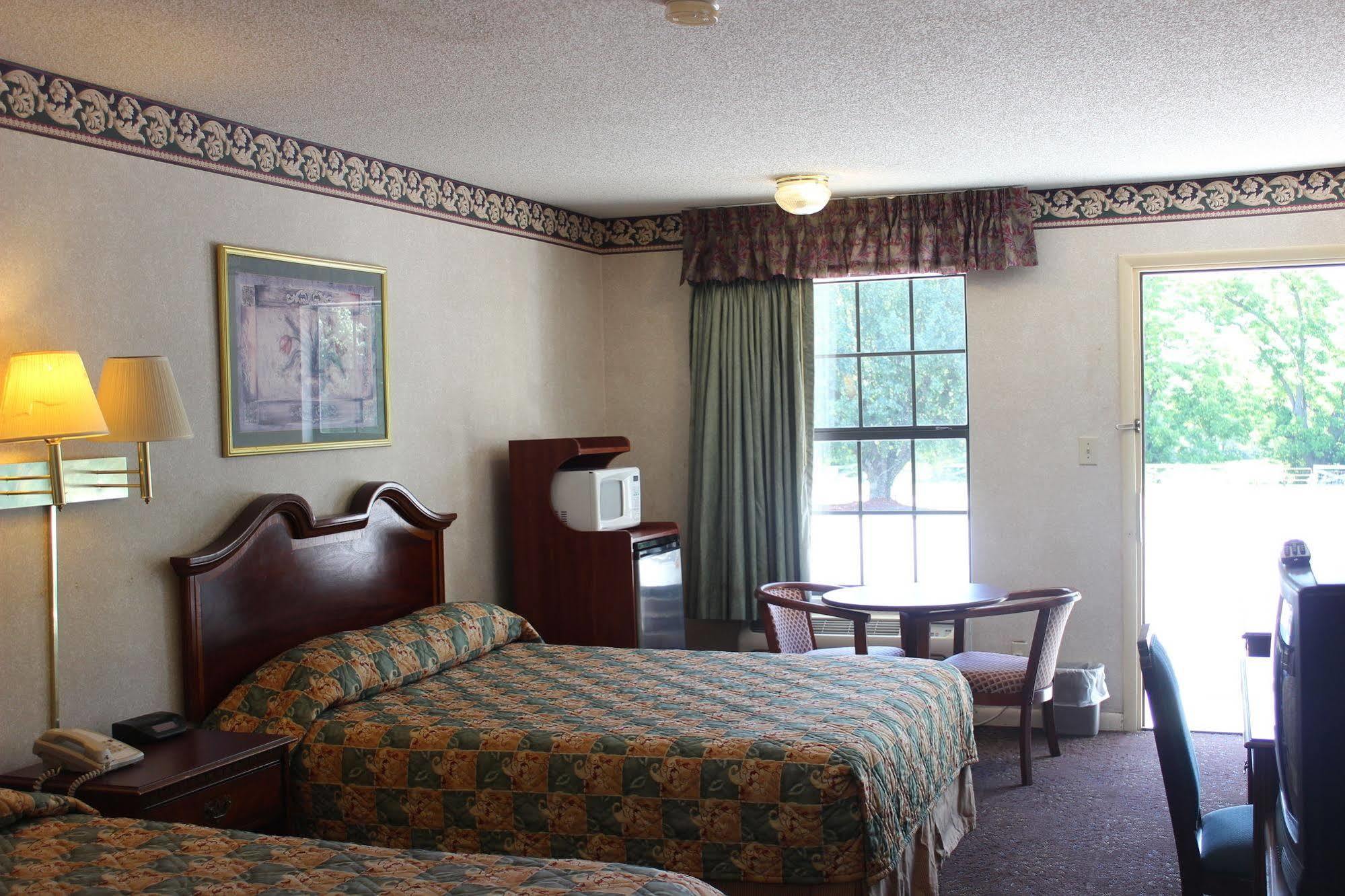 Deer Acres Inn Monroe Dış mekan fotoğraf