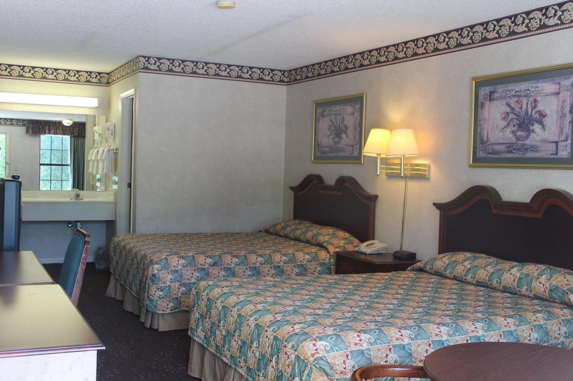 Deer Acres Inn Monroe Dış mekan fotoğraf